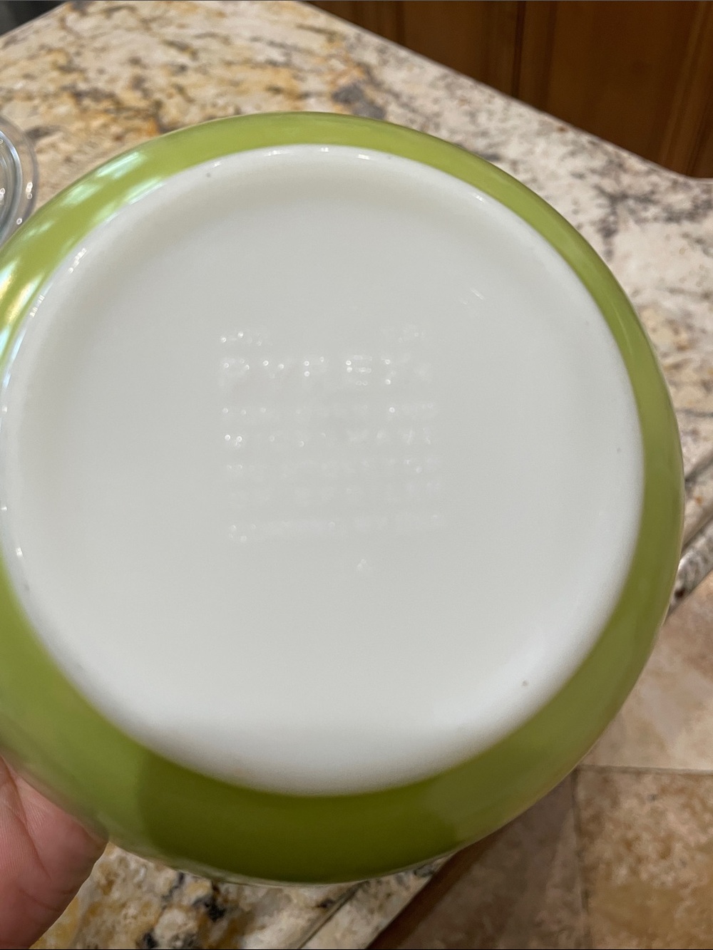 Vintage Pyrex mixing bowl #402 1.5L - Picture 5 of 10